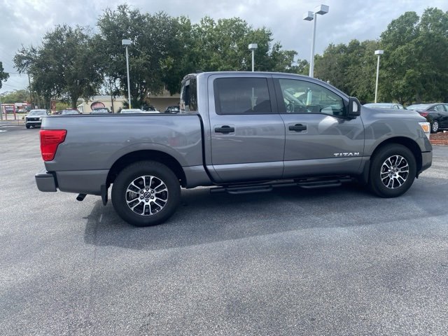 2024 Nissan Titan SV photo 3