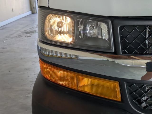 2025 Chevrolet Express Cargo Work Van - Photo 10