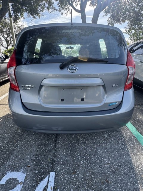 2015 Nissan Versa Note SV photo 2