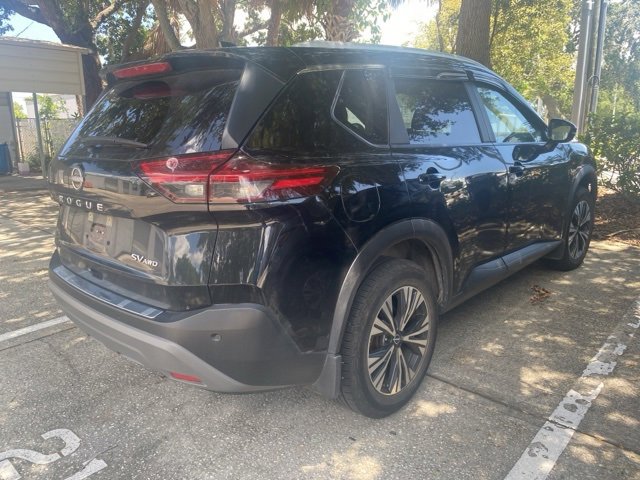 2022 Nissan Rogue SV photo 4