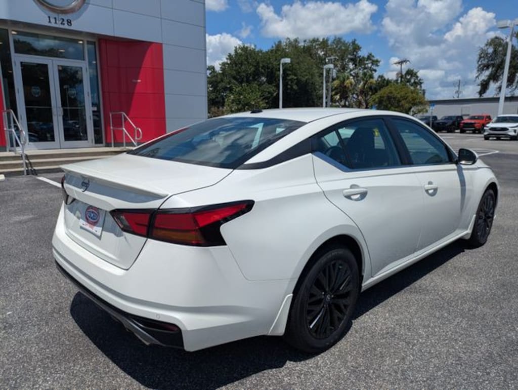 New 2026 Nissan Altima 2.5 SV Sedan