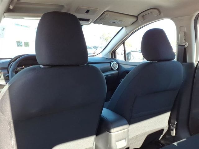 2025 Nissan Versa Sedan SR - Photo 19