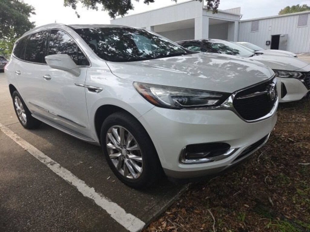 Used 2019 Buick Enclave Essence FWD Essence