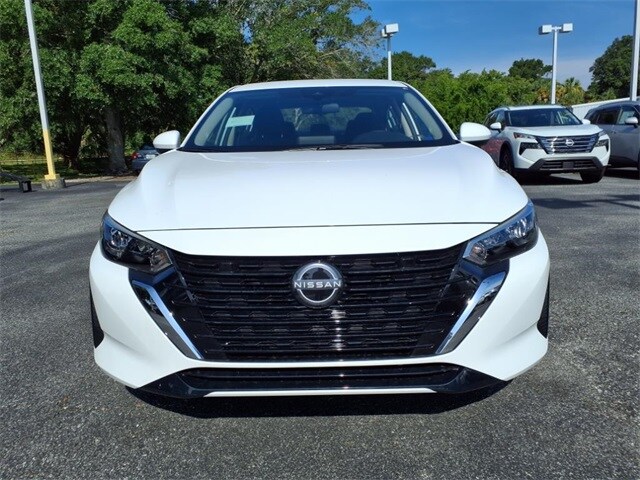 2025 Nissan Sentra SV photo 2
