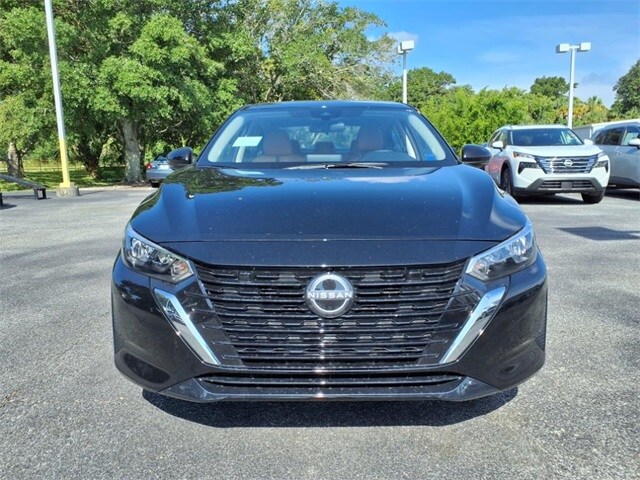 2025 Nissan Sentra SV photo 2