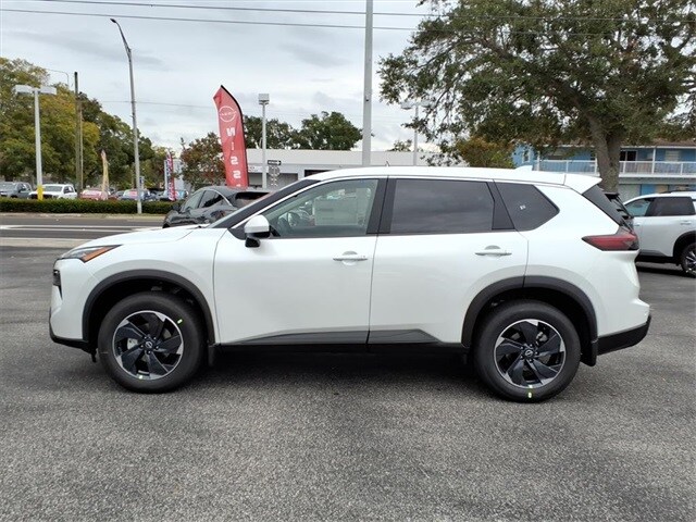 2026 Nissan Rogue SV photo 3