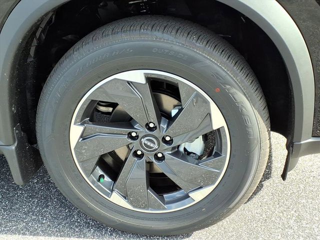 2026 Nissan Rogue SV - Photo 11