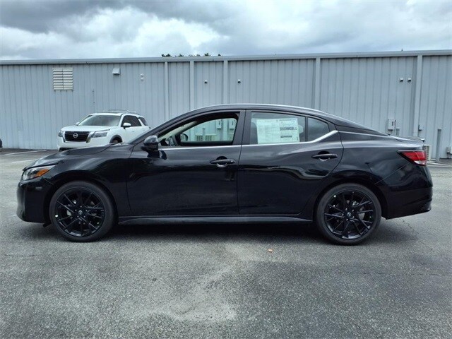 2025 Nissan Sentra SR photo 4