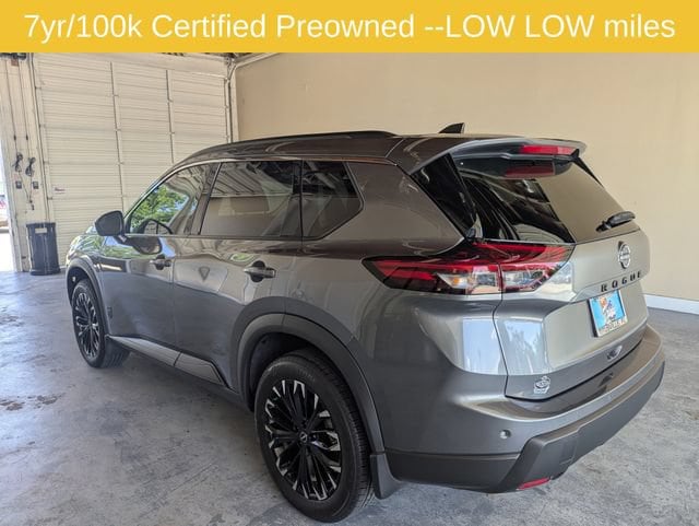 2026 Nissan Rogue Dark Armor - Photo 6