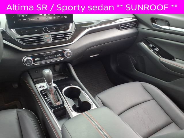 2025 Nissan Altima SR - Photo 19