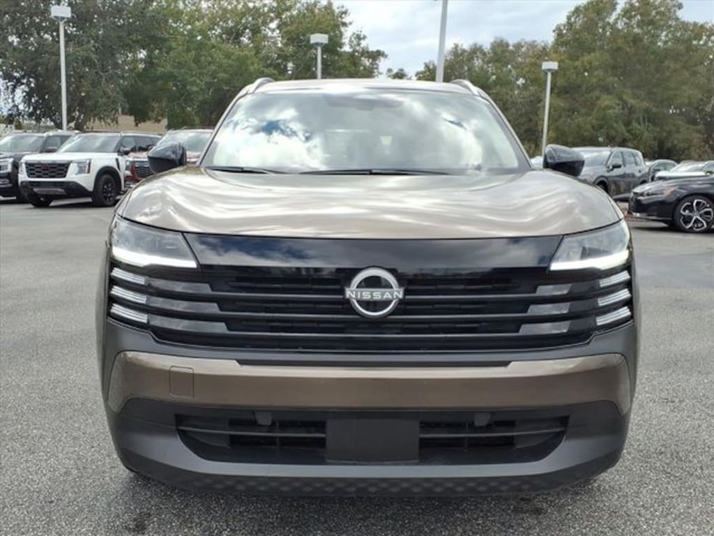 New 2025 Nissan Kicks SV SUV