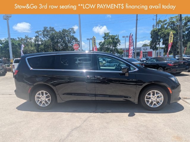 Used 2023 Chrysler Voyager LX LX FWD