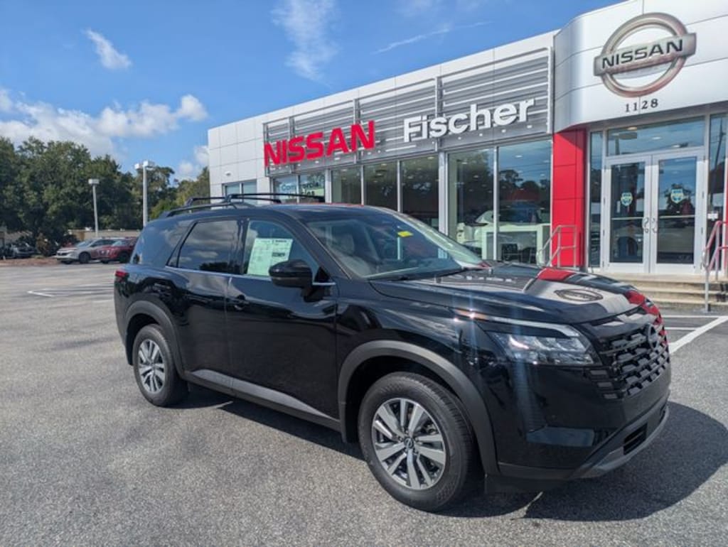 New 2026 Nissan Pathfinder SL SUV
