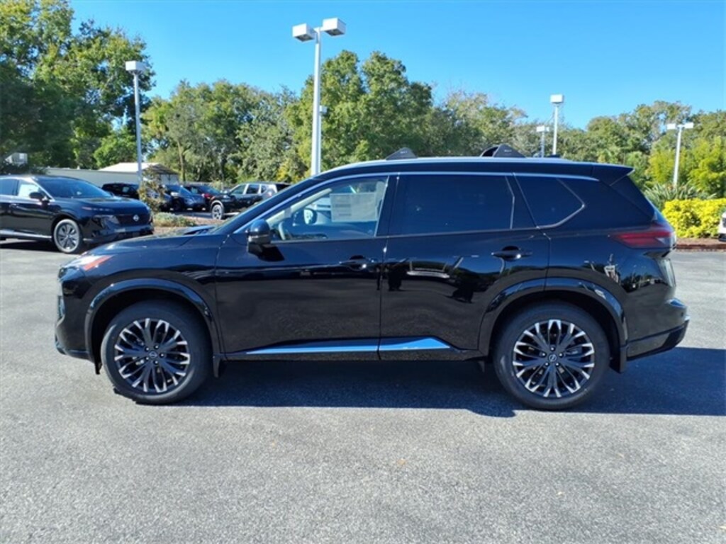 New 2026 Nissan Rogue Platinum Crossover