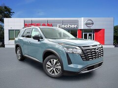 2026 Nissan Pathfinder SL SUV