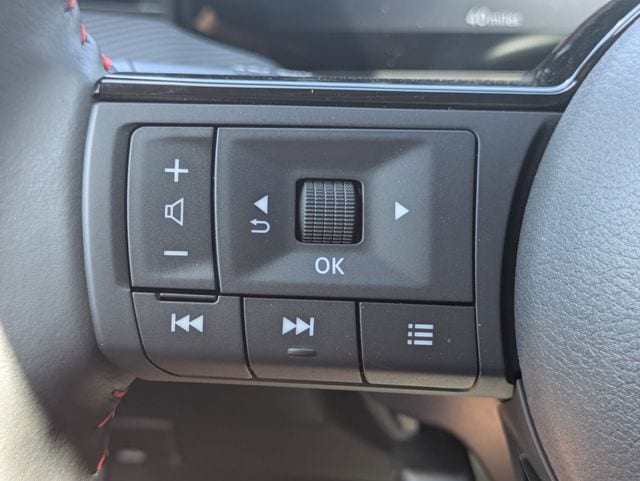 2026 Nissan KICKS SR - Photo 23