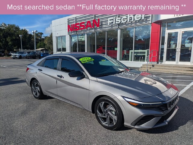 2025 Hyundai Elantra SEL - Photo 2