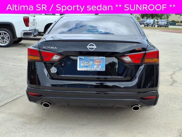 2025 Nissan Altima SR - Photo 24