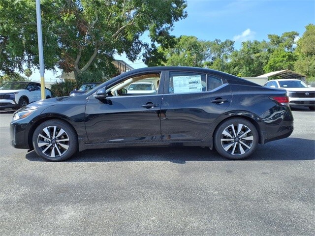 2025 Nissan Sentra SV photo 4