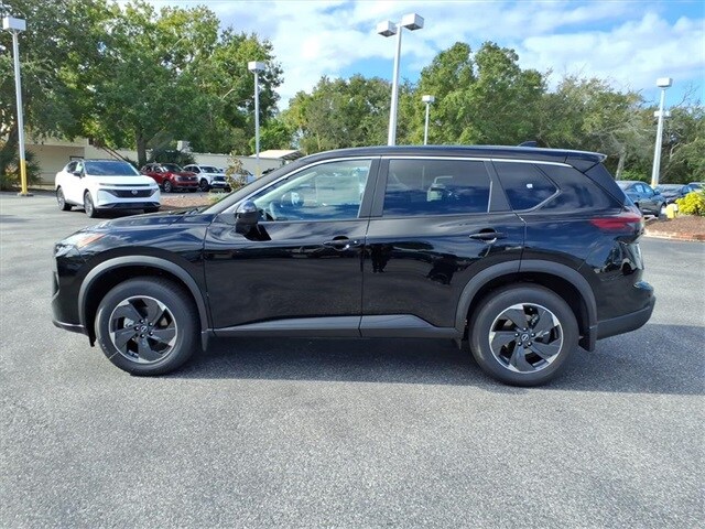 2026 Nissan Rogue SV photo 3