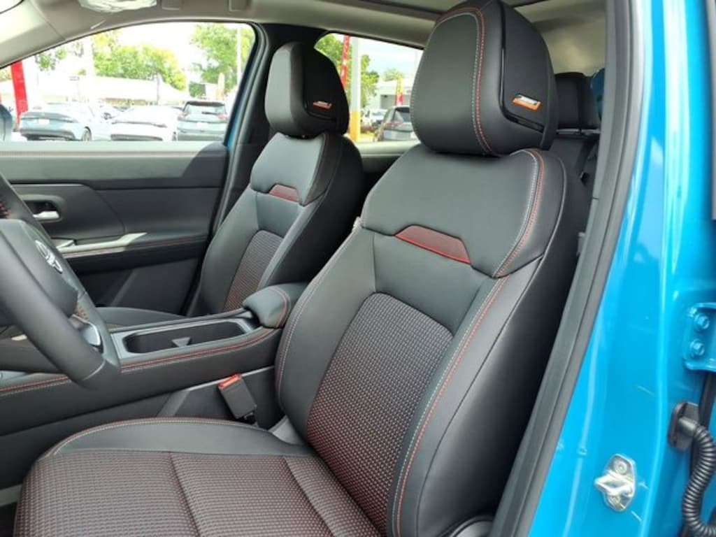 New 2026 Nissan Kicks SR SUV