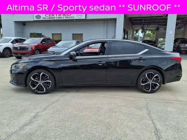 2025 Nissan Altima SR - Photo 22
