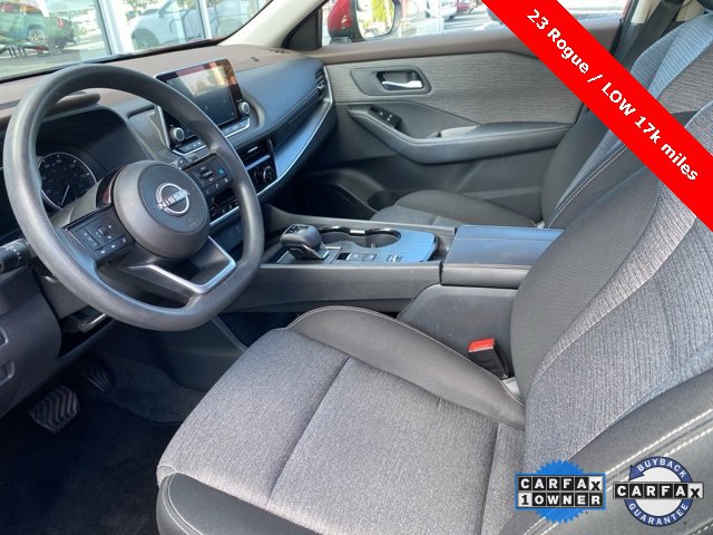 2023 Nissan Rogue SV photo 4