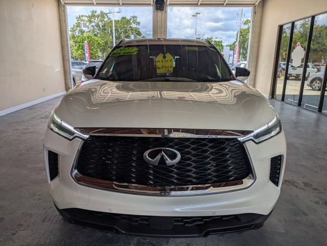 2023 INFINITI QX60 LUXE - Photo 9