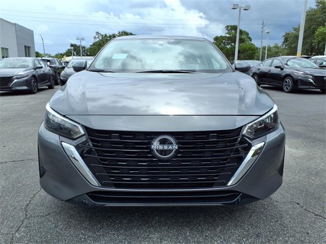 2025 Nissan Sentra SV photo 2