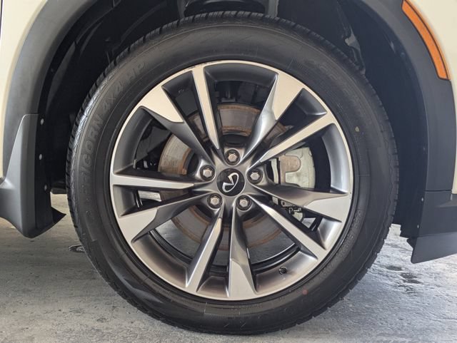 2023 INFINITI QX60 LUXE - Photo 11