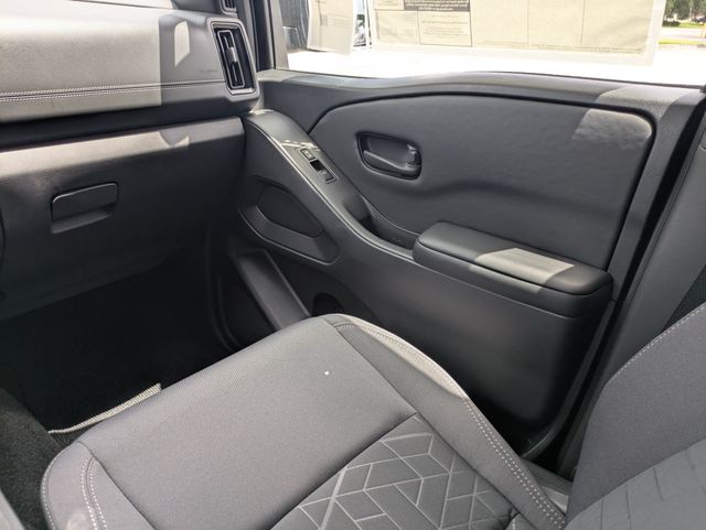 2026 Nissan Frontier SV - Photo 17
