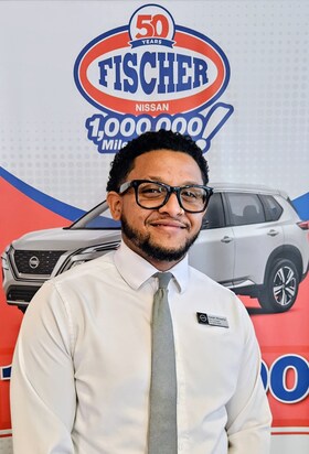 Staff member Isaiah Rosario from ID_9f251b