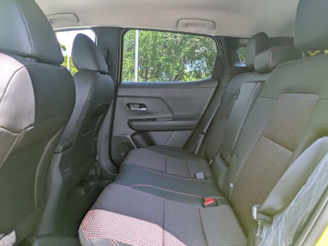 2026 Nissan KICKS SR - Photo 14
