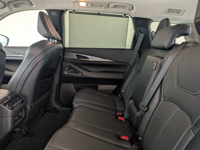 2023 INFINITI QX60 LUXE - Photo 14
