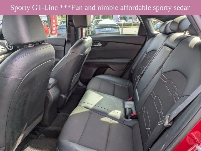 2024 Kia Forte GT-Line - Photo 14