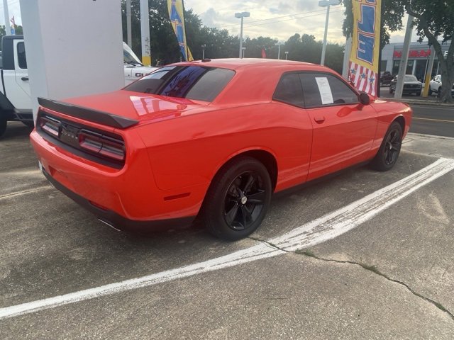 2023 Dodge Challenger SXT photo 3