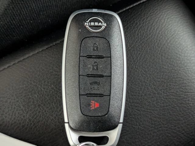 2025 Nissan Versa Sedan SV - Photo 27