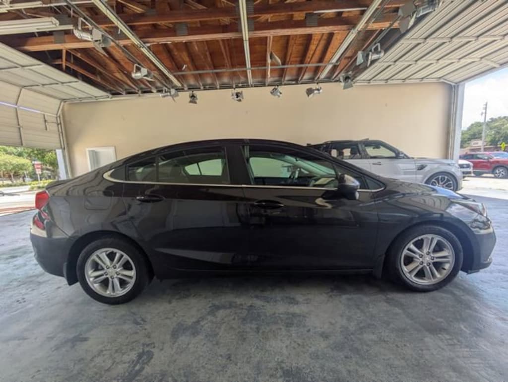 Used 2016 Chevrolet Cruze LT Sedan