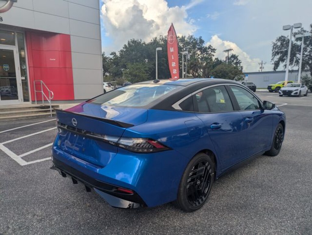 New 2027 Nissan Sentra SR Sedan
