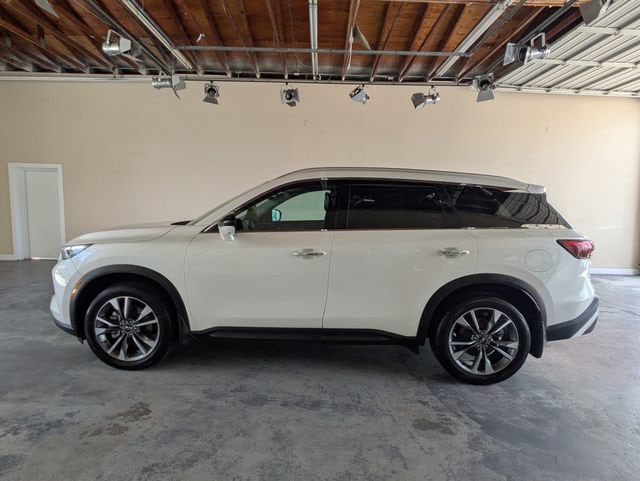 2023 INFINITI QX60 LUXE - Photo 7