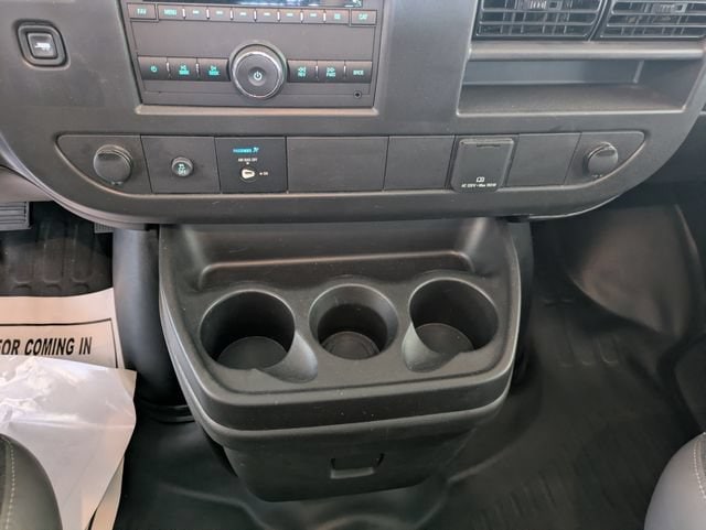 2025 Chevrolet Express Cargo Work Van - Photo 19
