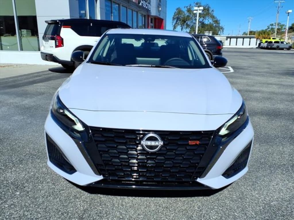 New 2025 Nissan Altima 2.5 SR Sedan