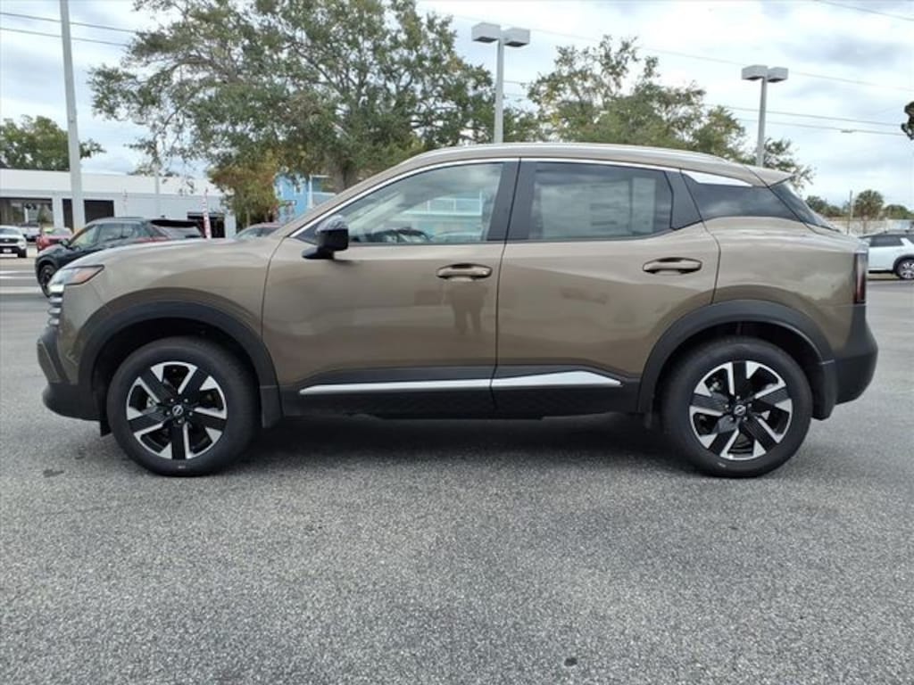 New 2025 Nissan Kicks SV SUV