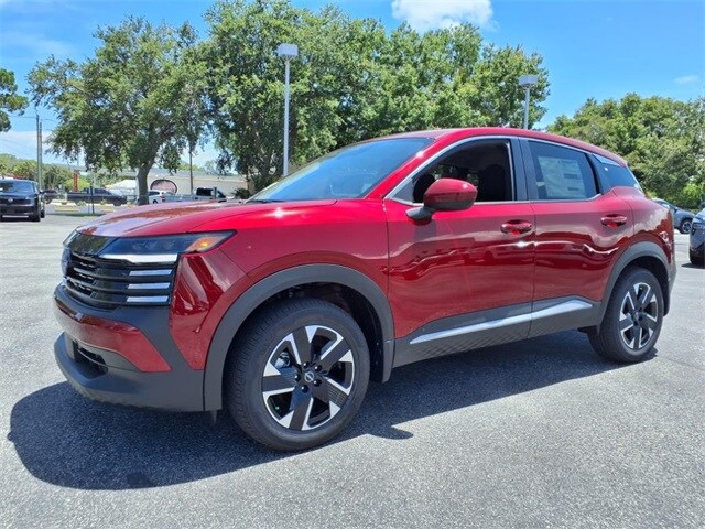 2025 Nissan Kicks SV photo 3