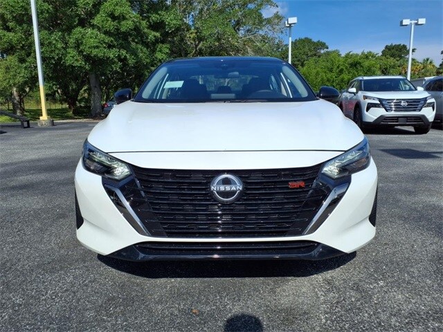 2025 Nissan Sentra SR photo 2