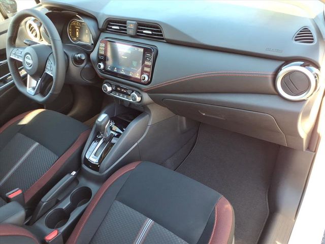 2025 Nissan Versa Sedan SR - Photo 20