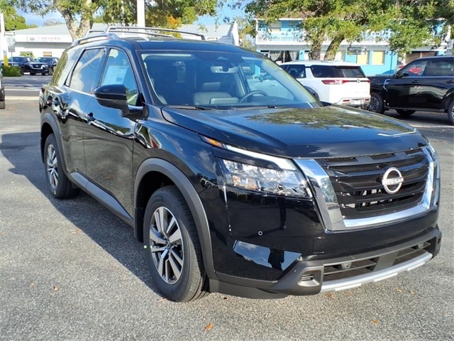 2025 Nissan Pathfinder SUV 