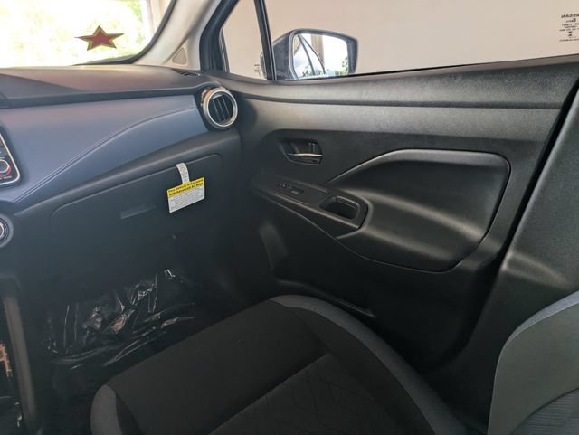 2025 Nissan Versa Sedan SV - Photo 17