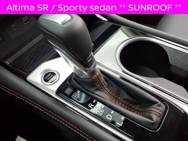 2025 Nissan Altima SR - Photo 7