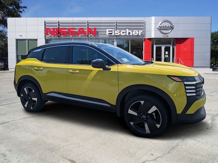 2026 Nissan Kicks SR SUV